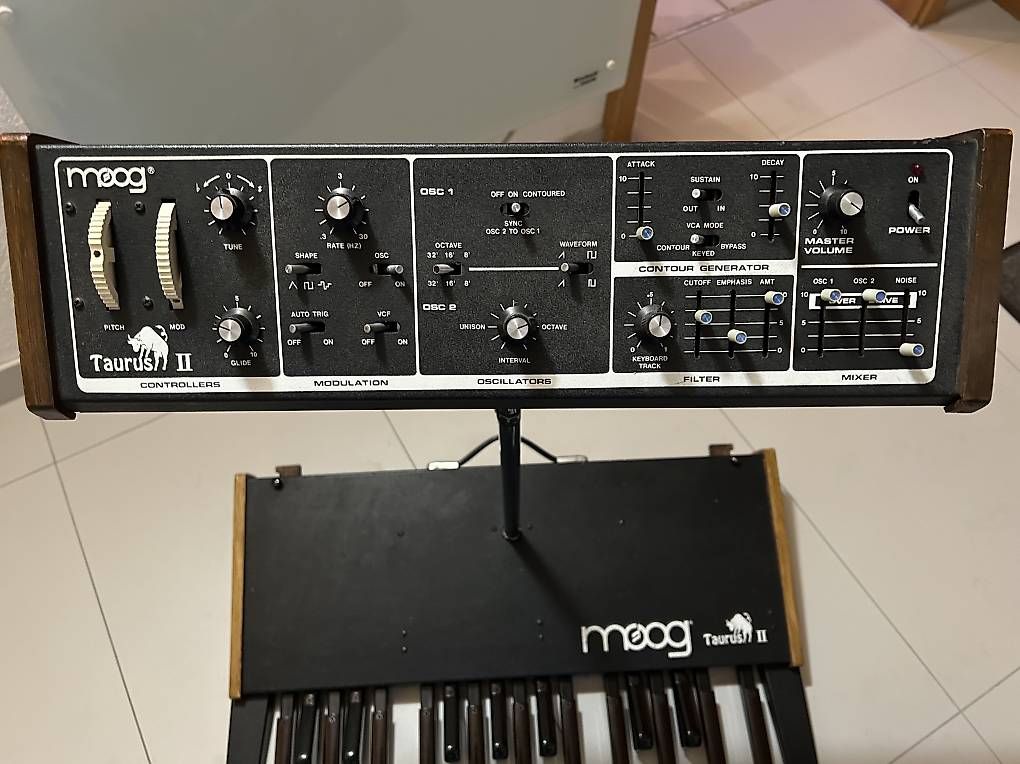 Moog Strumenti musicali: Vintage Moog Taurus II – Usato da Bellinzona venduto da Mauro03 2