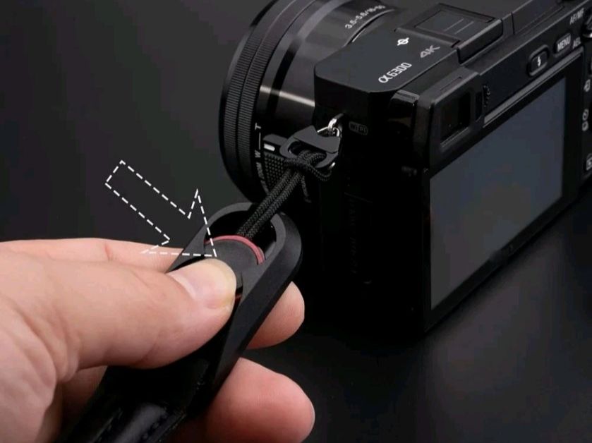 Altri Accessori: Quick-Release Adjustable Camera Strap Durable Polyamide – Nuovo (secondo la descrizione) da Geneve venduto da T36 3