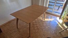 Table à manger en bois