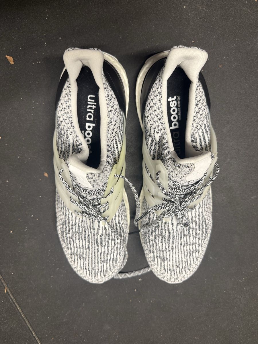 Adidas Scarpe da uomo: Adidas Ultraboost 1.0 – Nuovo (secondo la descrizione) da Morges venduto da osc_klm9