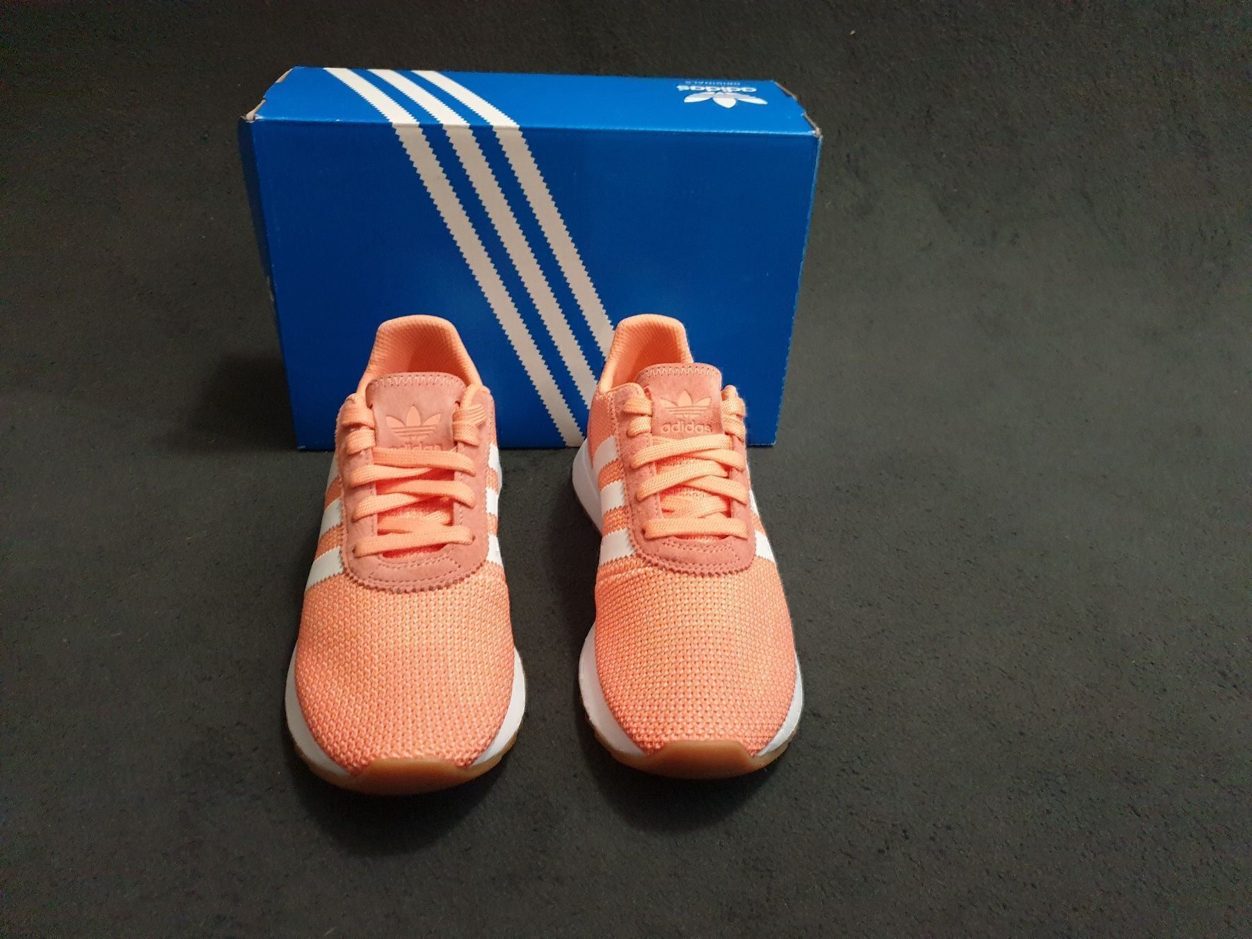 Adidas Scarpe da donna: ADIDAS FLB_RUNNER CORAL       Gr. 40 – Nuovo e nell'imballaggio originale da Zürich venduto da LIQUIDATOR.CP 3