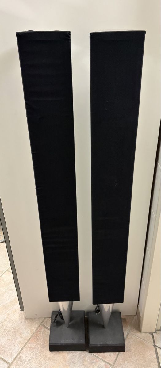 Bang & Olufsen Casse acustiche: Bang & Olufsen BeoLab 8000 – Usato da Genève venduto da asi_r7hk
