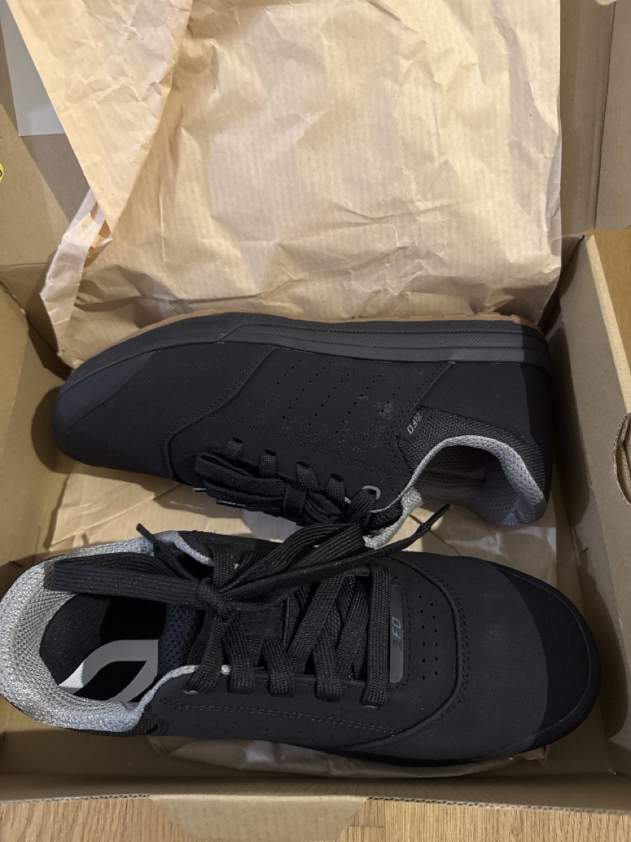 Specialized Chaussures hommes:  Specialized 2FO Trail Cliic Schuhe Grösse 41 Neue  – Neuf avec emballage d'origine à Solothurn par Leo2207 1