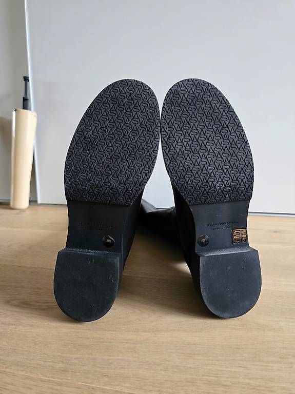 Stuart Weitzman Scarpe da donna: Stuart Weitzman 5050 BOLD LOGO BOOT Gr. 39 - neuwertig – Nuovo (secondo la descrizione) da Weinfelden venduto da Caro_rue 8