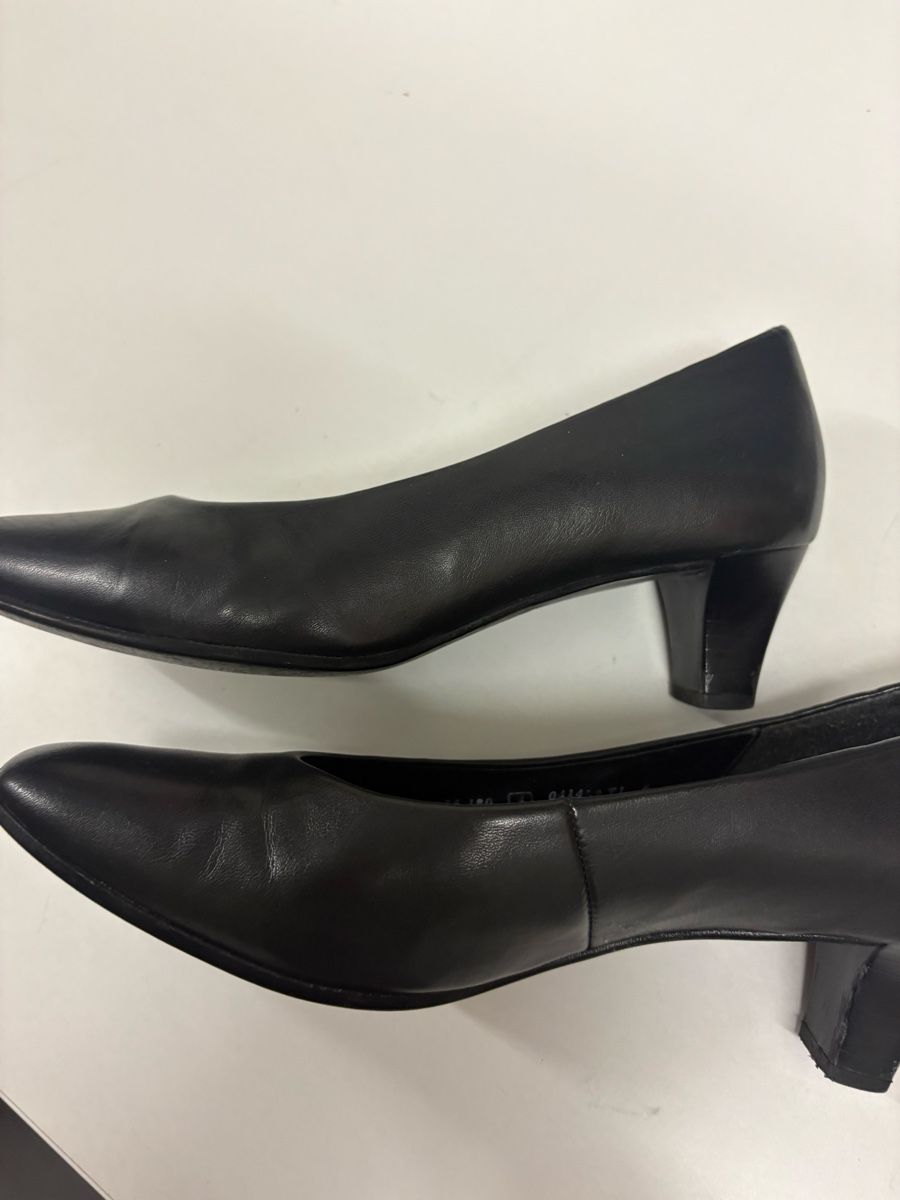 Gabor Chaussures femmes: Gabor Pumps. NP 120 CHF  – D'occasion à Obbürgen par bugi6868