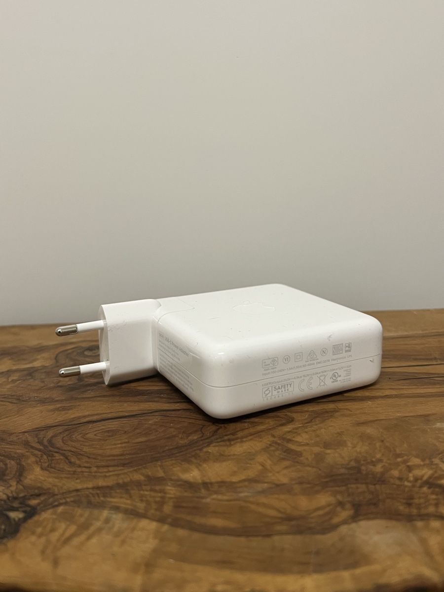 Apple Lecteurs & Adaptateurs: Adaptateur secteur USB-C Apple 96W – D'occasion à petit-lancy par Mak_zou 4