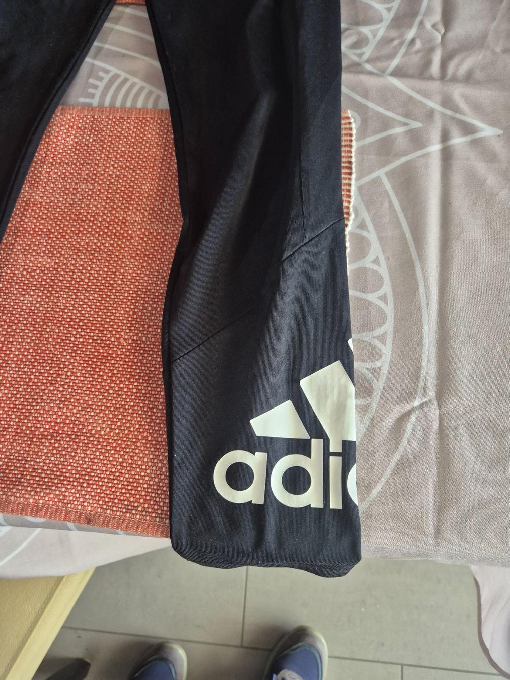 Adidas Calze & Collant: Adidas Sporthose/Leggins. Grösse 152. – Usato da Urdorf venduto da Nataschli 1