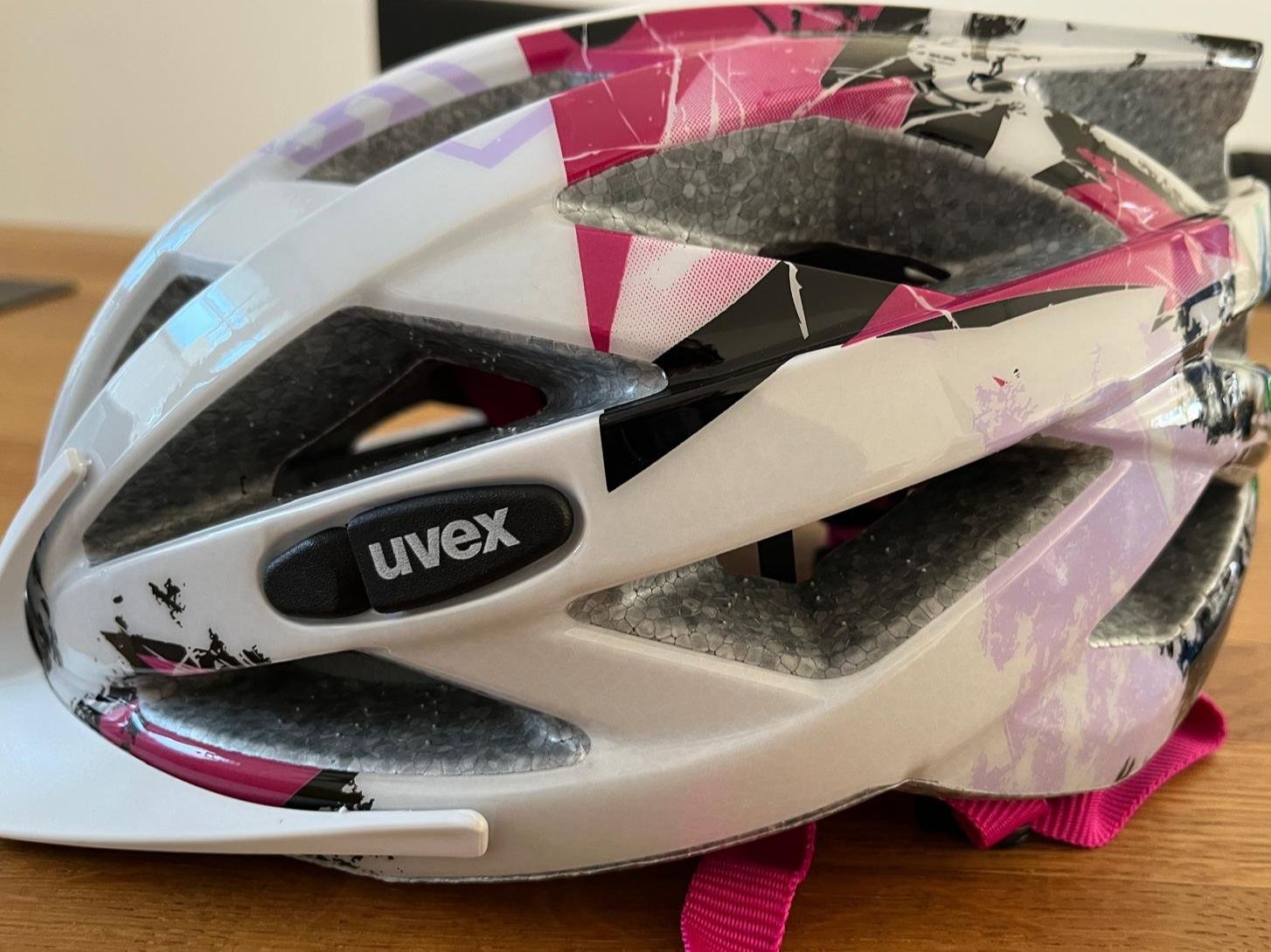 Uvex Caschi: Uvex Velo Helm – Nuovo (secondo la descrizione) da Witterswil venduto da Zeraph