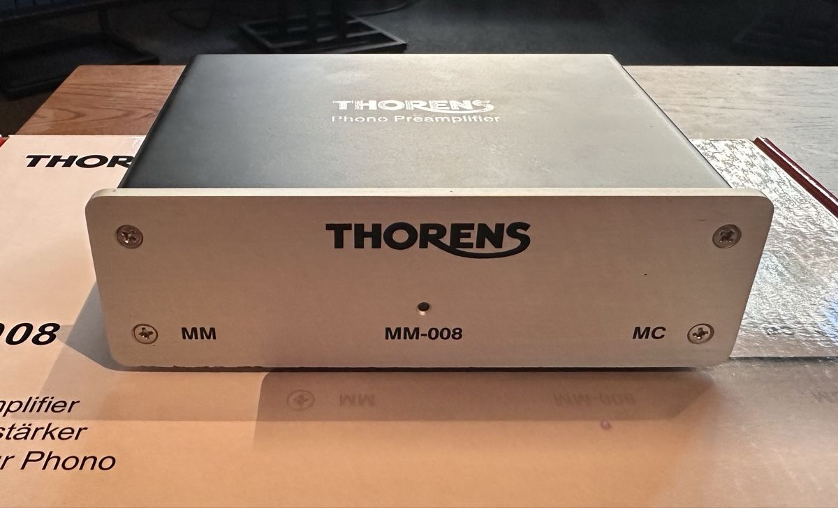 Thorens Plattenspieler: Thorens MM-008  – Gebraucht aus Vevey von Dborg