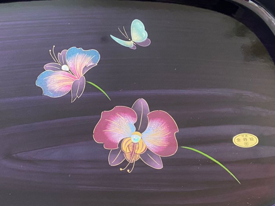 Piatti di portata: Japan Serviertablett mit Orchideendekor und Blattgold – Nuovo e nell'imballaggio originale da Aarau venduto da chicochicomama 1
