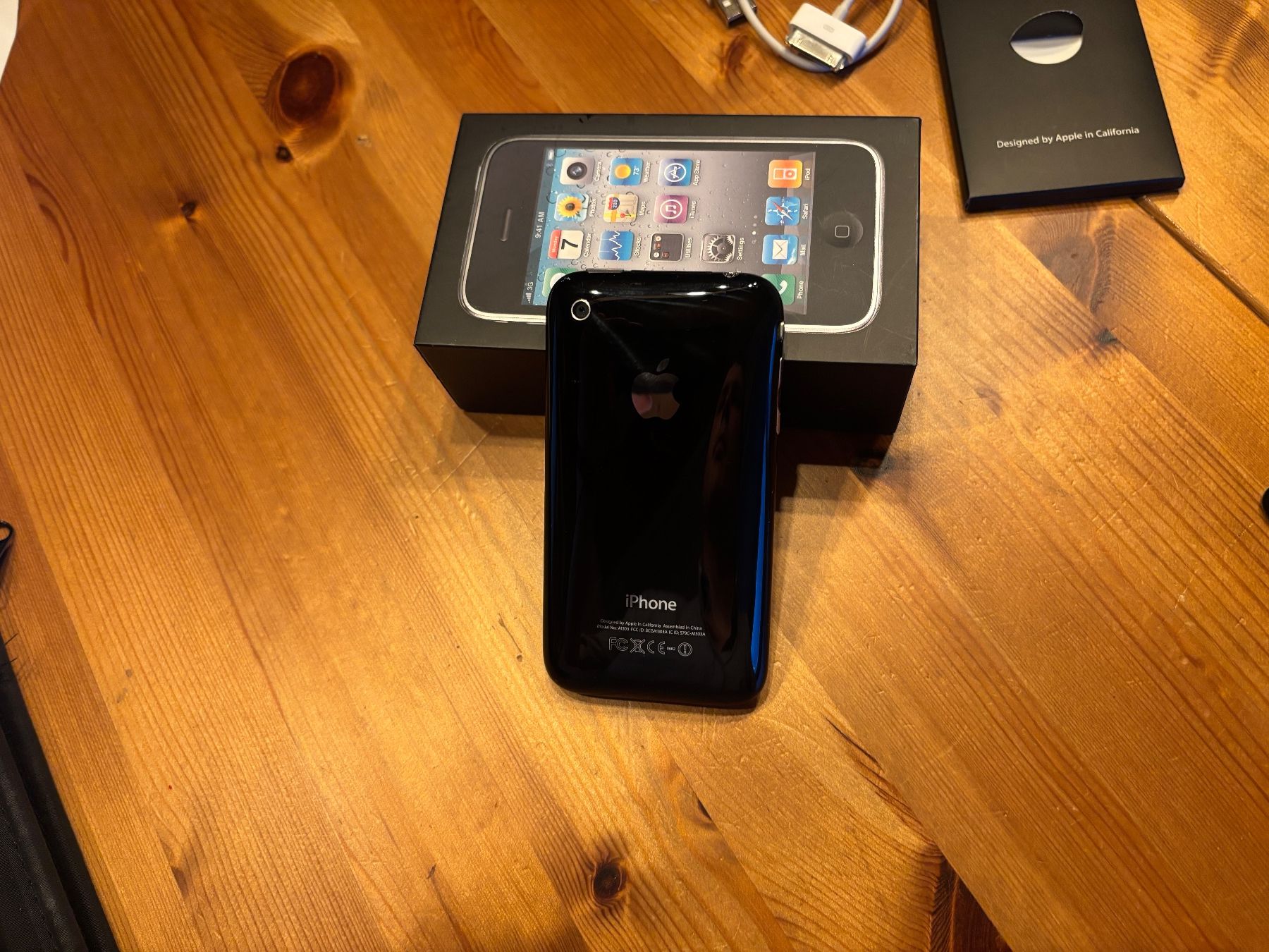 Apple Telefoni cellulari / Smartphones: Apple iPhone 3GS A1303 defekt / Bastlergerät – Difettoso da Ostermundigen venduto da MaxZuercher 4
