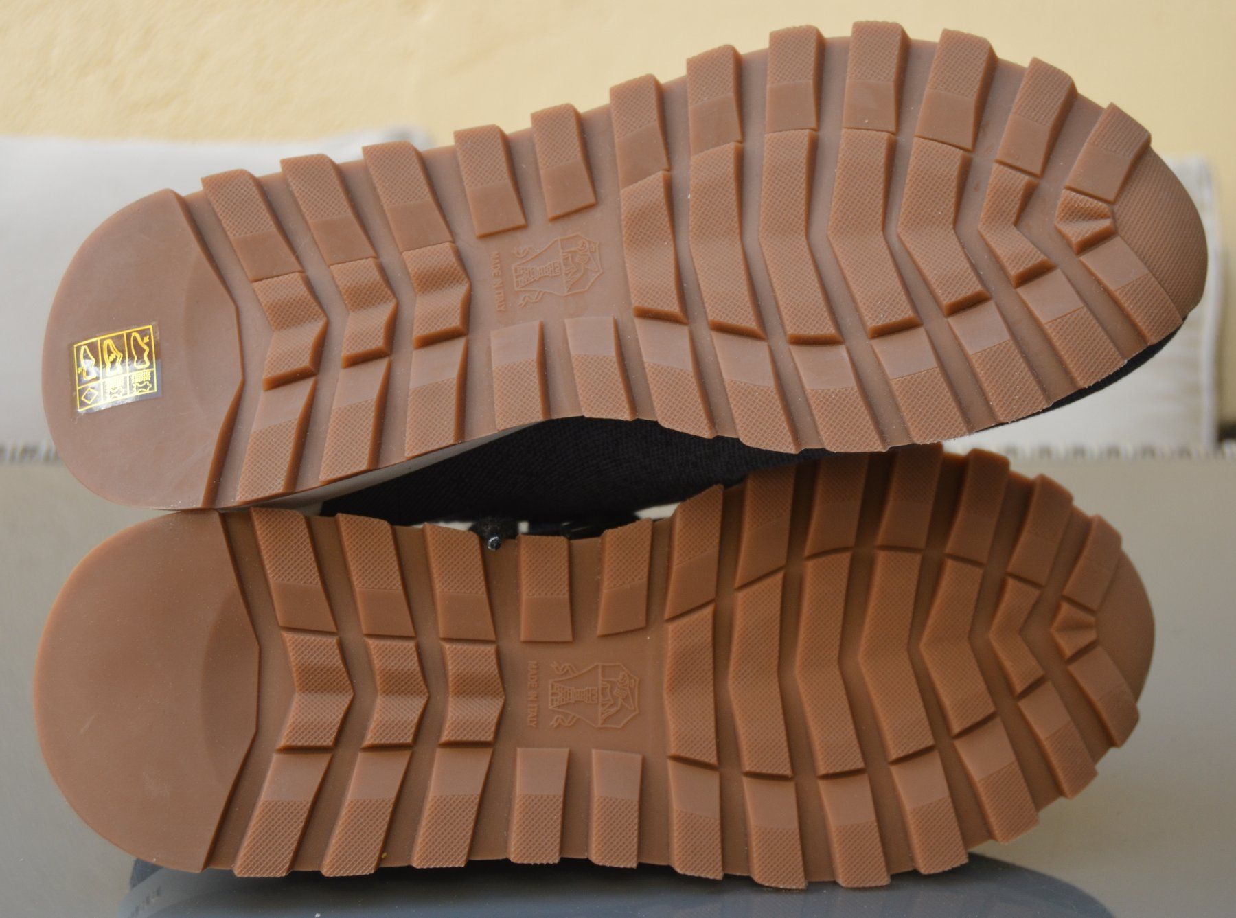 Scarpe da donna: Brunello Cucinelli Sneakers .39 – Usato da Collonges venduto da Auganien 6