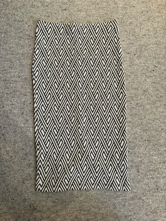 Zara Rock Grösse S geometrisch blau-weiss