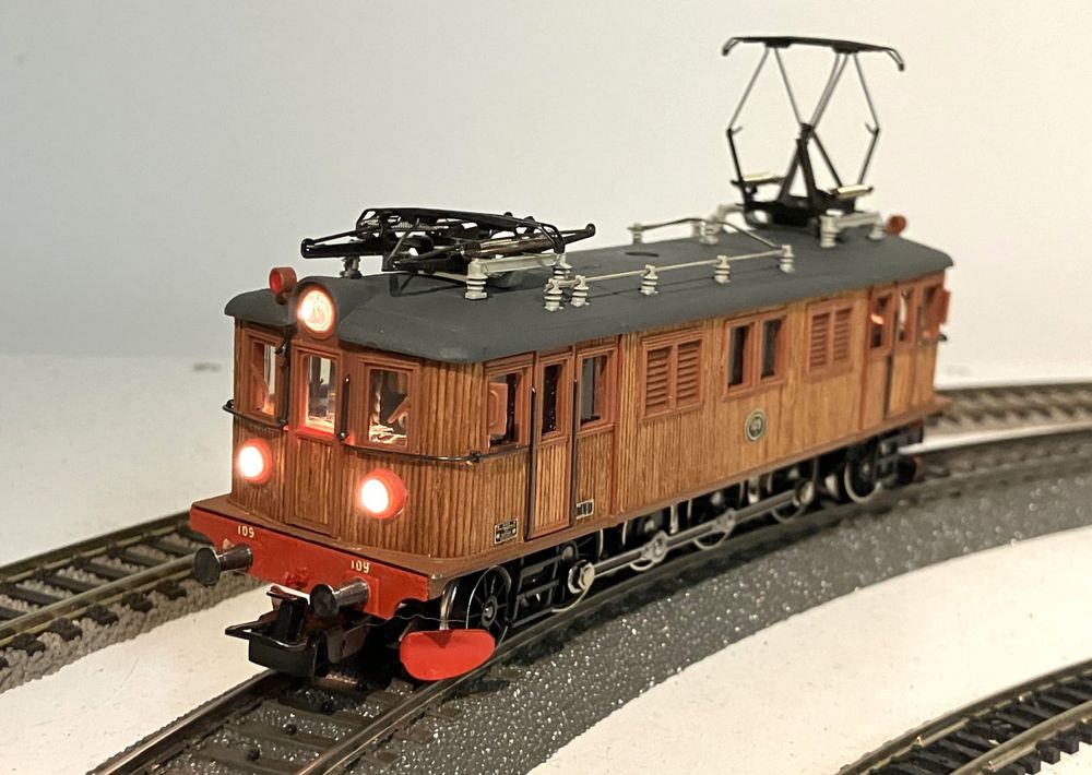 Locomotive électrique HO Marklin 3170 - Bois, N°109, Occasion