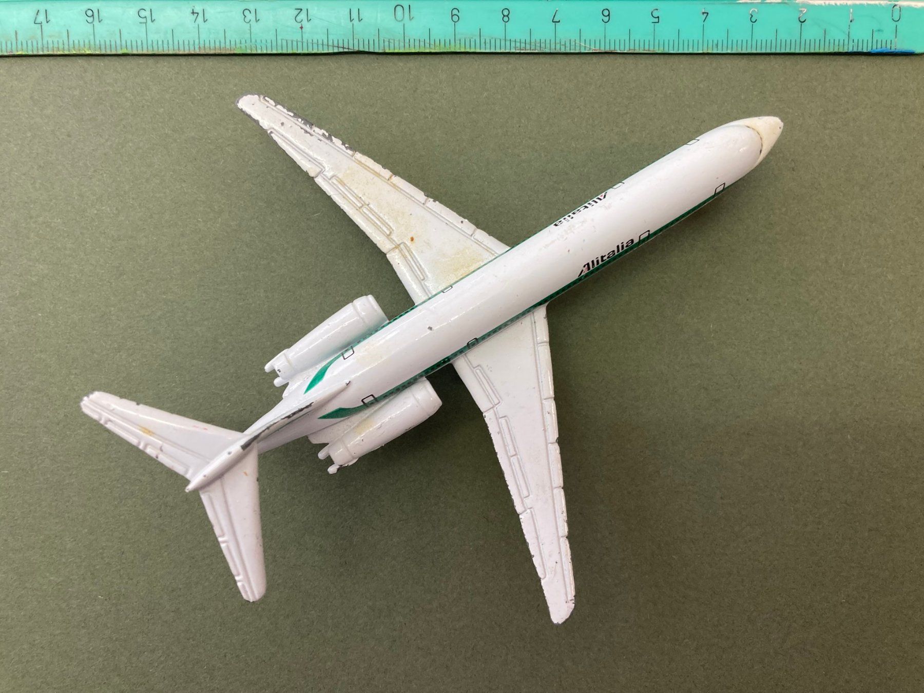 Kit di modellismo & Modellini statici: Flugzeugmodell AlItalia MD 80 – Usato da Richterswil venduto da Nathan_adler 1