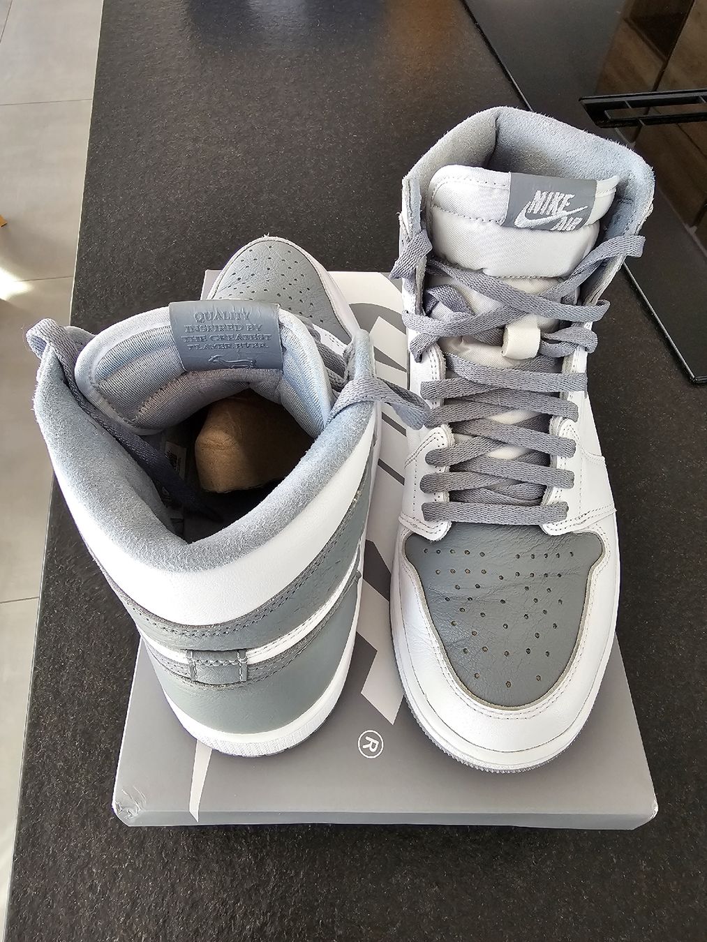 Jordan Herrenschuhe: Nike Jordan 1 Retro High OG Stealth – Gebraucht aus Assens von greg1285 1