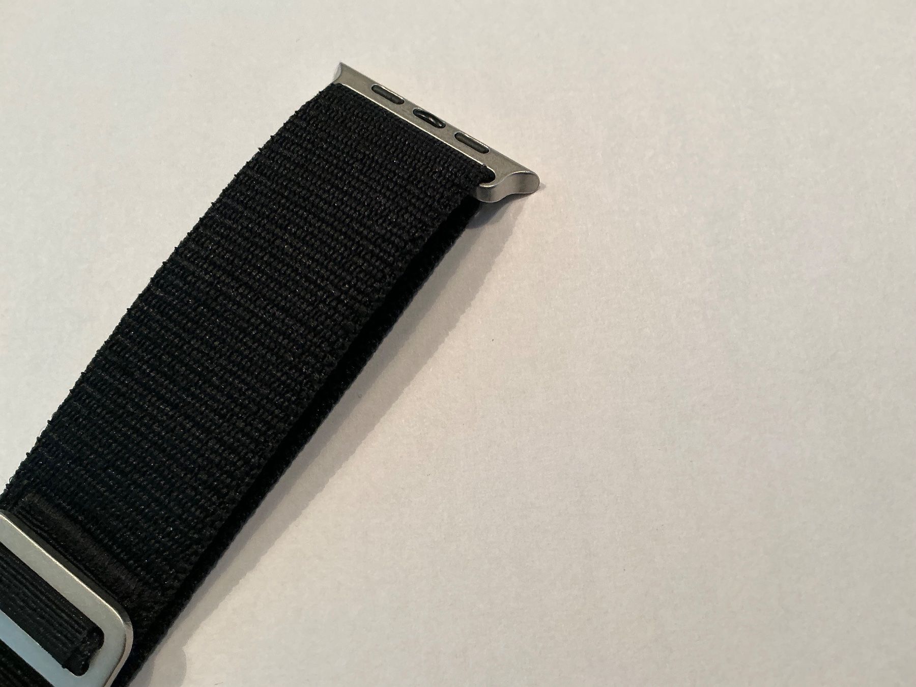 Apple Armbänder & -reifen: Apple Watch Alpine Loop Black 04 Schwarz - 49mm – Neu und originalverpackt aus Dietikon von BeKind2UMind 3