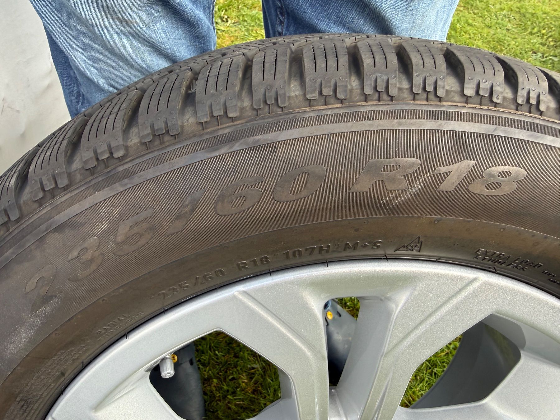 Pirelli Pneumatici & Ruote complete: Winterreifen für Range Rover Epoque – Usato da Däniken SO venduto da nbu_6hz8 3
