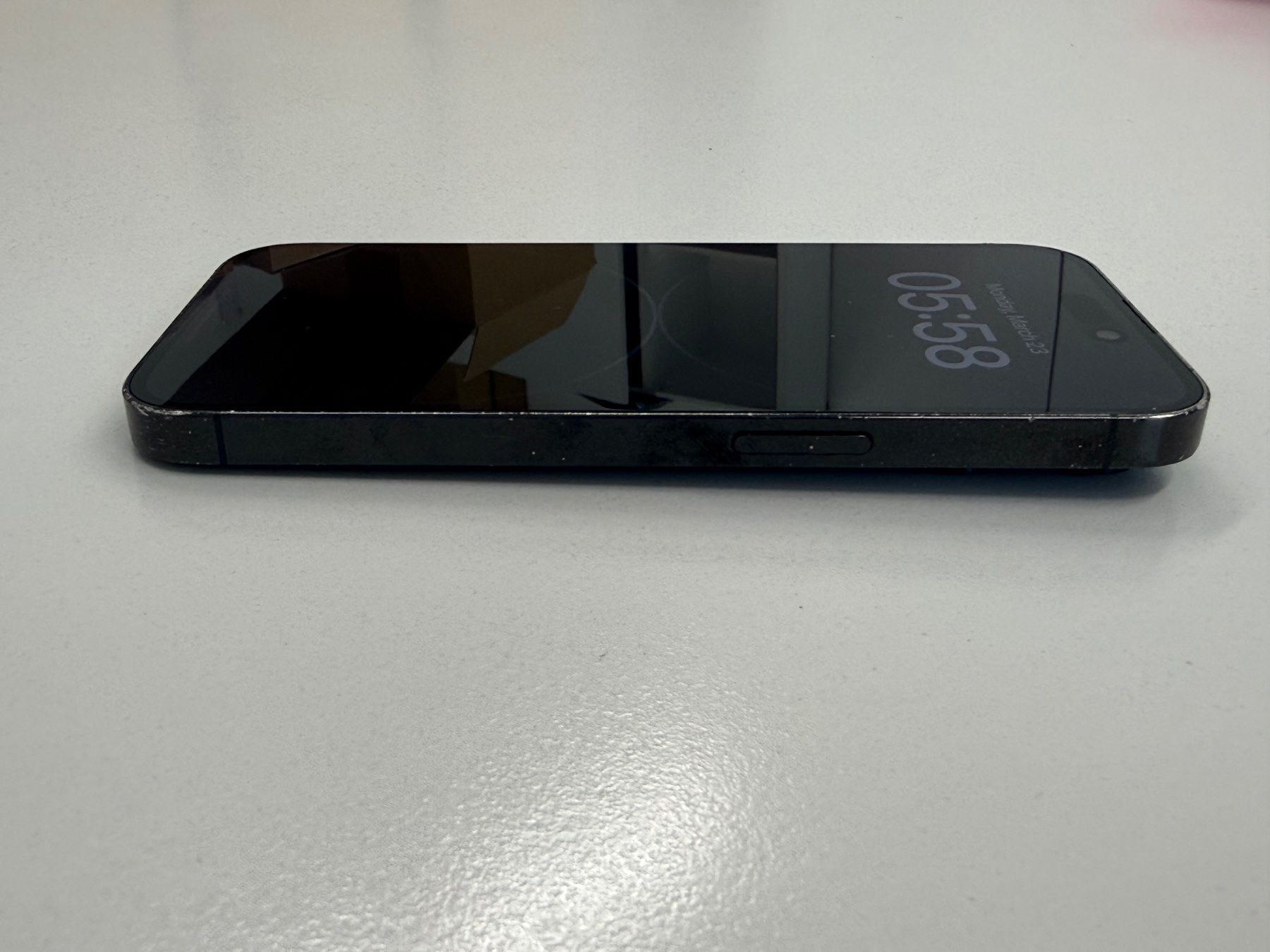 Apple Telefoni cellulari / Smartphones: iPhone 14 Pro 256GB – Usato da Zug venduto da ElPhone 4