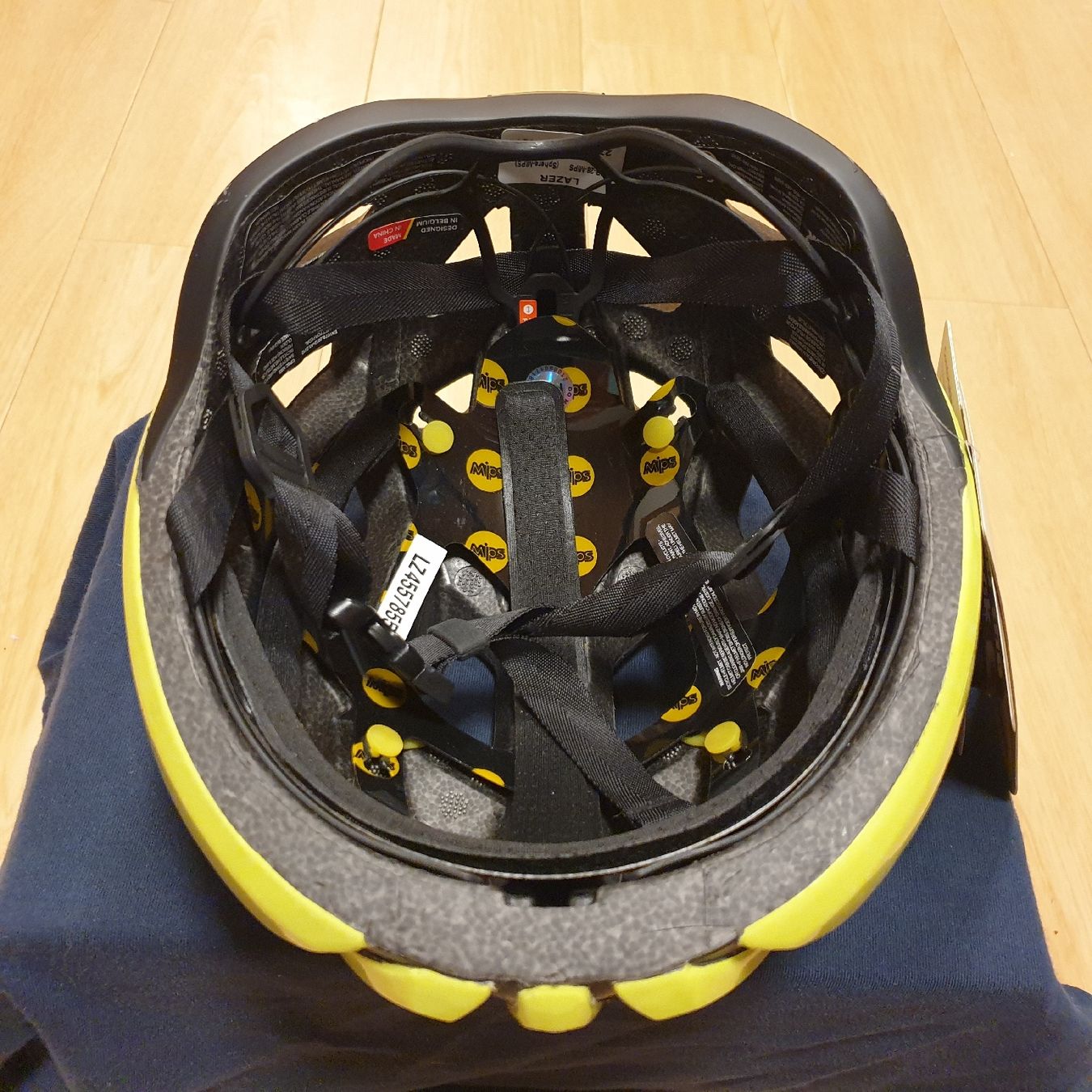 Caschi: Fluo Lazer Sphere Mips Velohelm Grösse S (52-56cm – Nuovo (secondo la descrizione) da Val D Illiez venduto da SnowRoof 3
