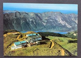 Berggasthaus Faulhorn / Flugaufnahme mit Brienzersee