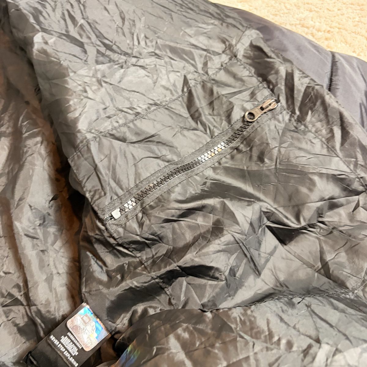 North Face Jacken: Doudoune The North Face 700 noire - Taille M – Gebraucht aus Neuchâtel von aliceguins 9