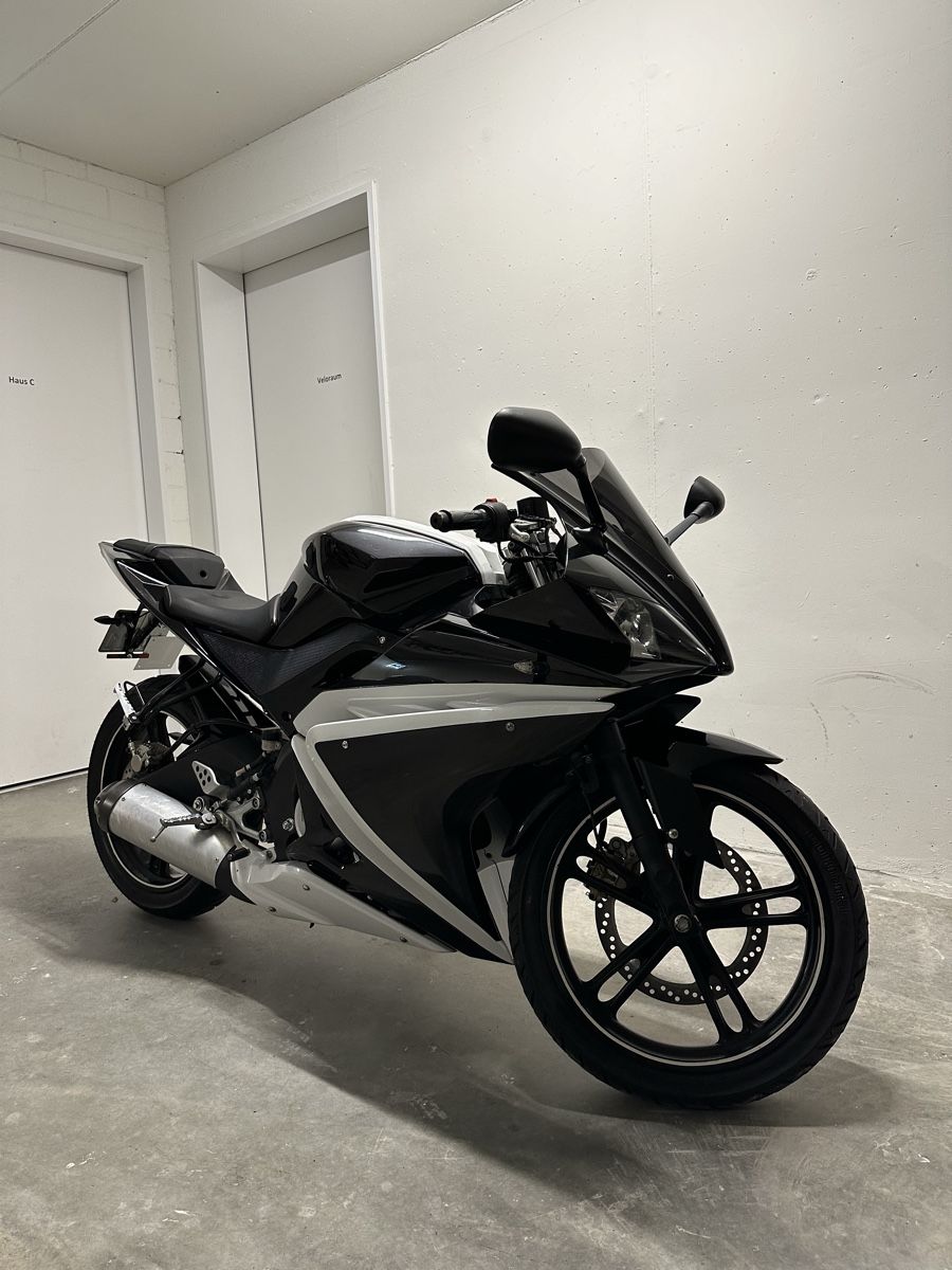 Strada: Motorrad Yamaha YZF-R125 – Usato da Oetwil am see venduto da Beo0507