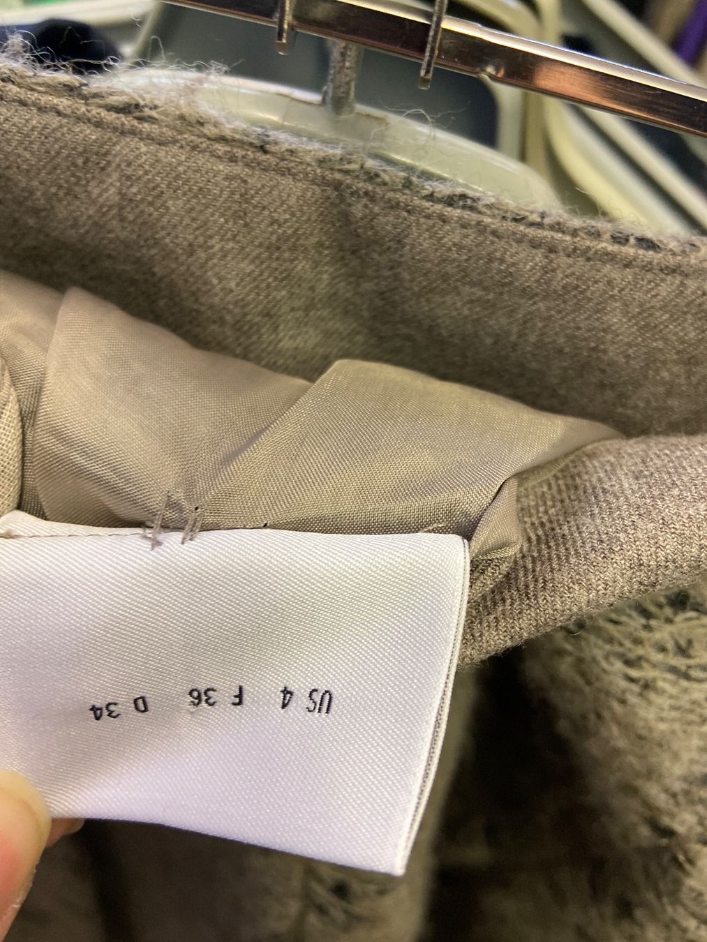 Akris Gonne: Akris Punto Rock – Usato da Olten venduto da AtelierSecondhand23 3