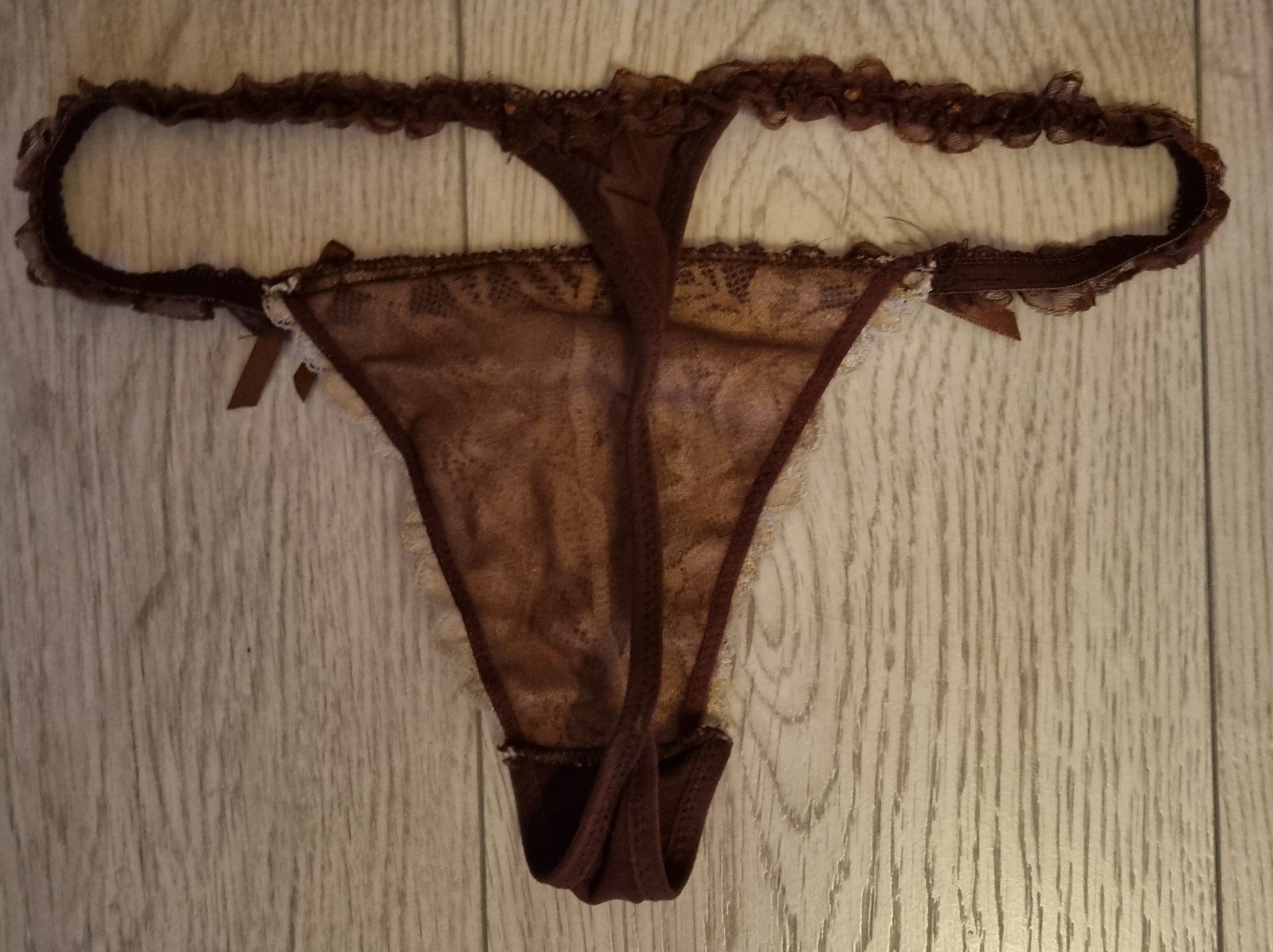 Altra biancheria intima: Guêpière brune et beige, bonnet B, taille 36/38, avec string – Usato da Grand-Lancy venduto da Evelyne010 5