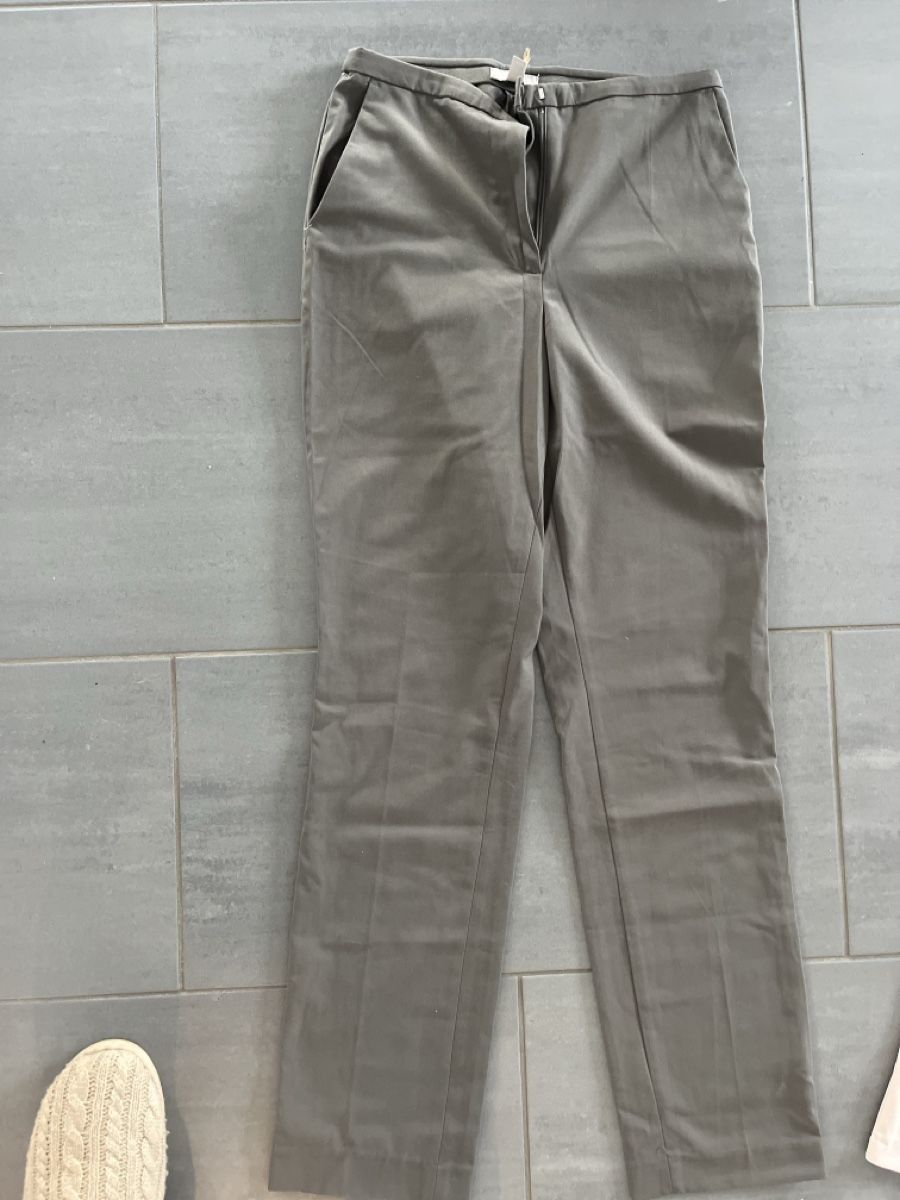 H&M Pantaloni: Hose / Stoffhose, grau, Grösse 36 – Usato da Gysenstein venduto da happy_life_ 1