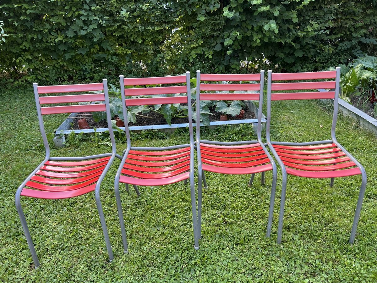 Sedie: Rote Gartenstühle 4er Set – Usato da Zürich venduto da bernhard.jaeggi