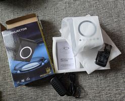 Mini Projektor weiss neu in OVP mit Zubehör