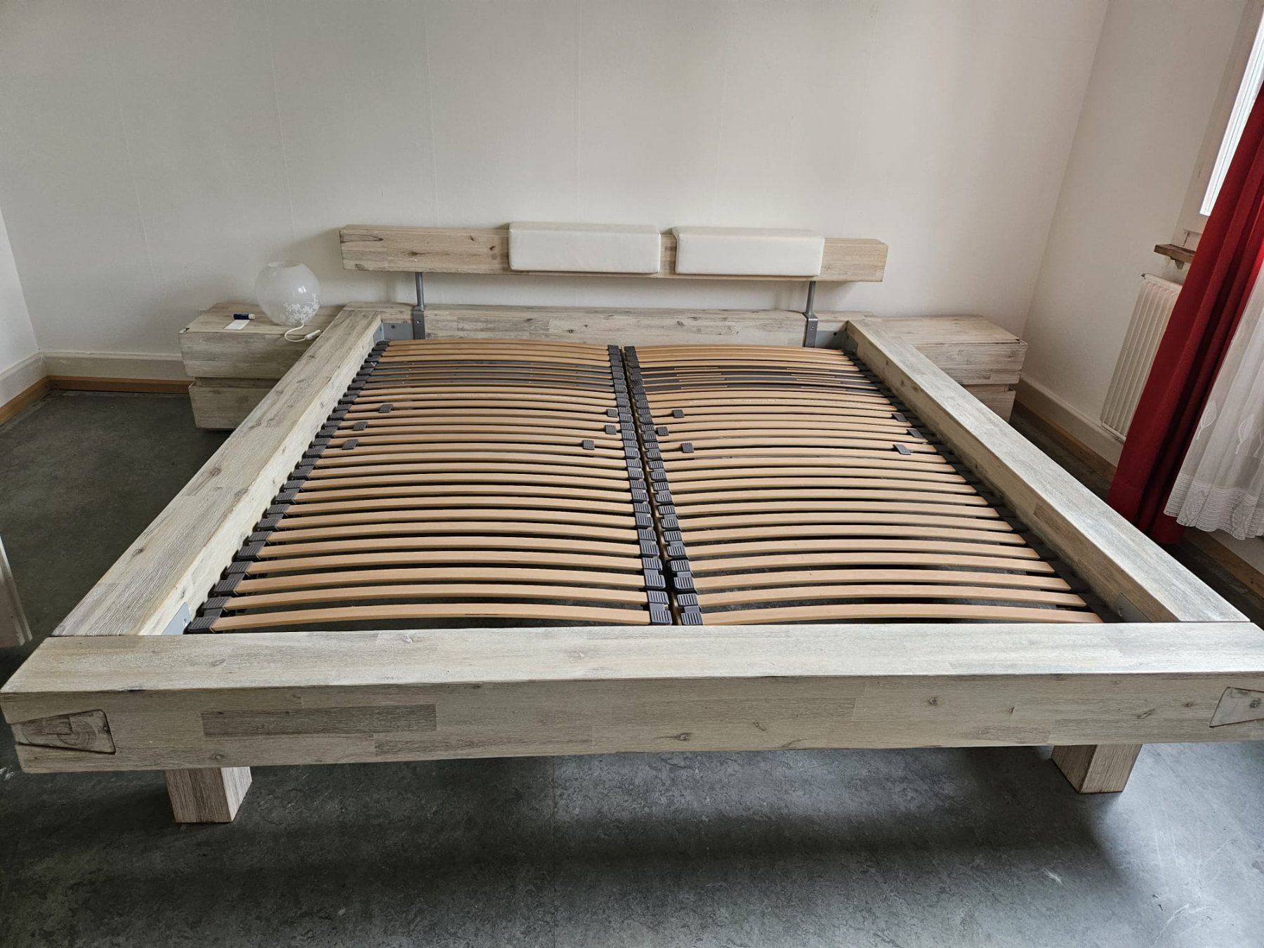 Lits: Kingsize Bett HASENA Caserta industrial Loft Akazie 180/200 – Neuf (Voir description) à Gelterkinden par Luusmaiteli
