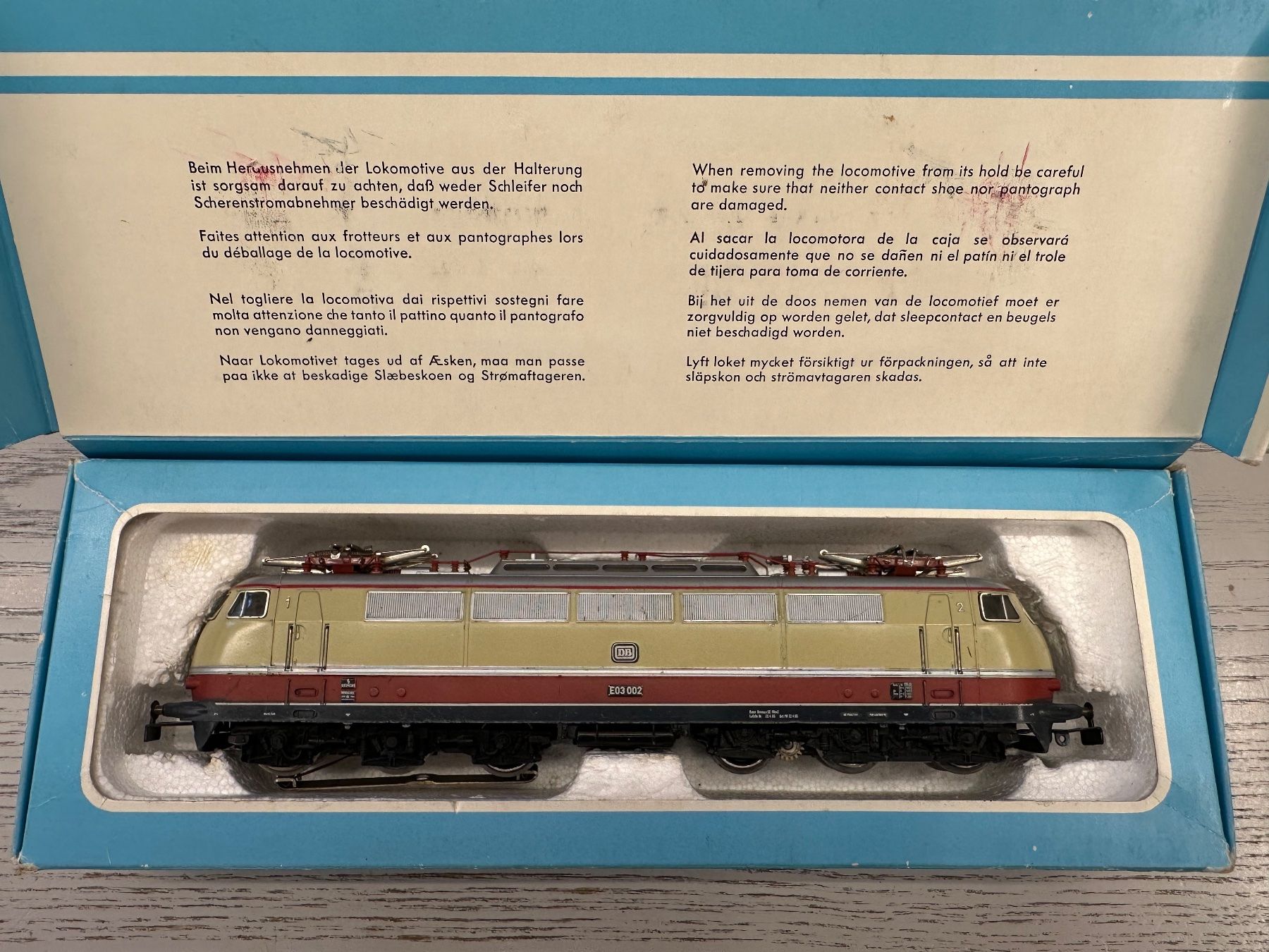 Märklin Modellini di ferrovie: Märklin 3053 DB BR 103 Prototyp mit OVP – Usato da Lupsingen venduto da New-Haven 6