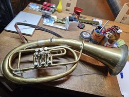 Altes Tenorhorn, sehr gut erhalten, mit schöner Patina (D1)