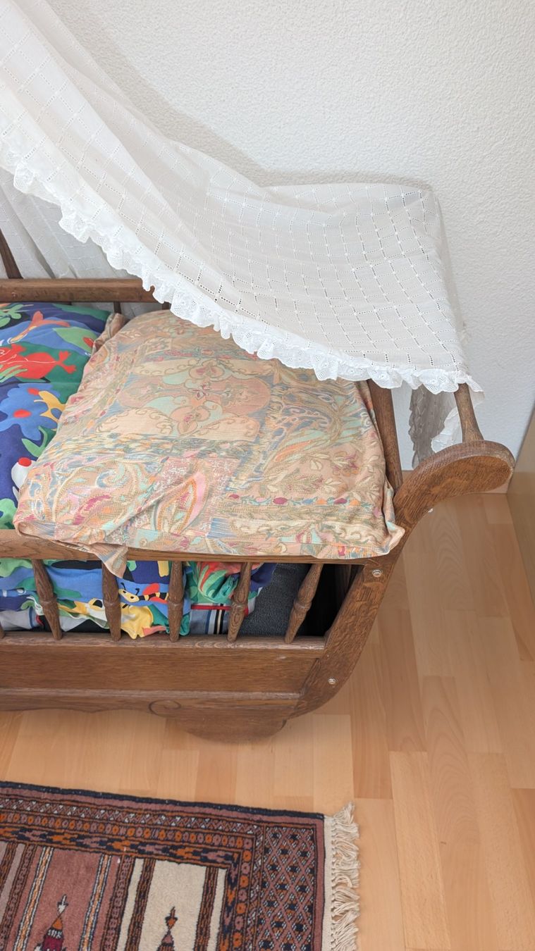Lits: Kinderbettli mit Inhalt – D'occasion à Ittigen par stoney63 3