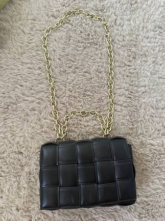 Schwarze Handtasche 