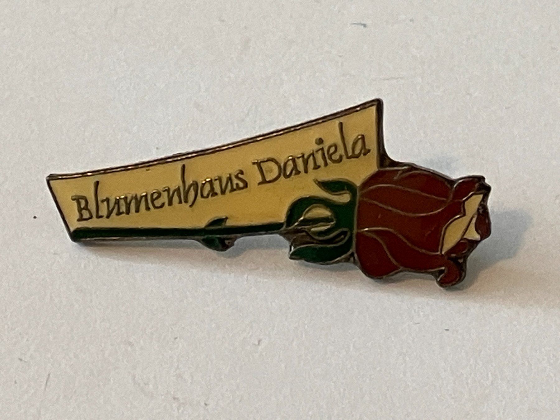 Placchette & Badge: 1 Pin Blumenhaus Daniela – Usato da Basel venduto da djwwpp