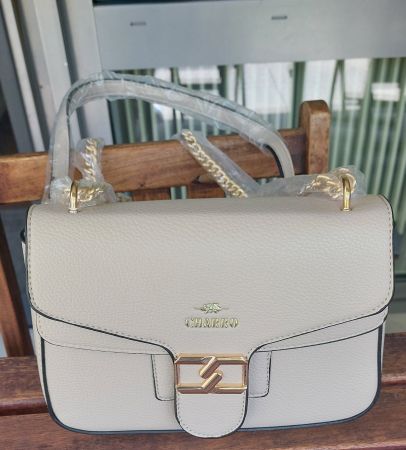 Elegante Charro Handtasche in Beige mit Goldkette, neu!