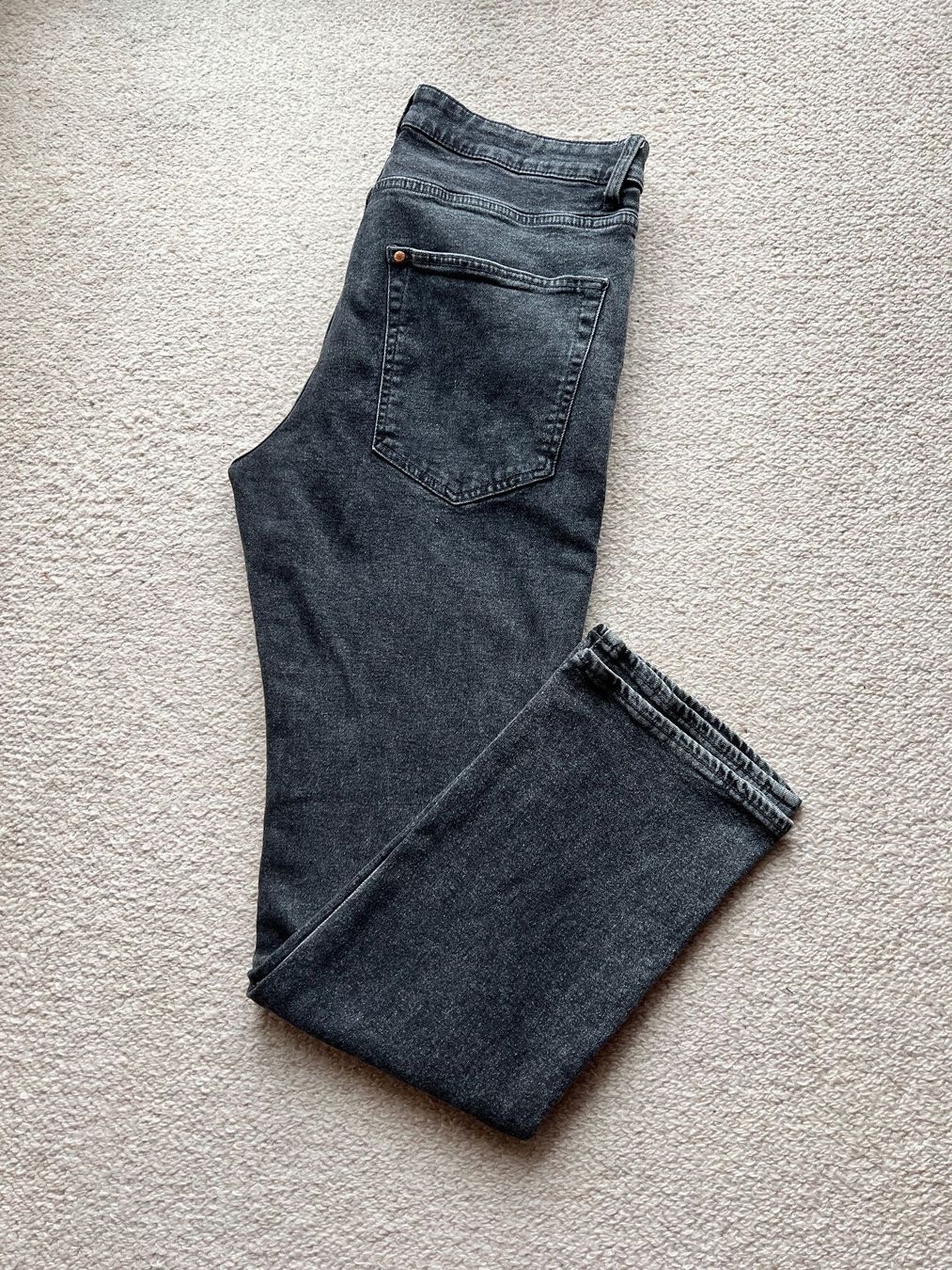 H&M Jeans: 1 Jeans von H+M Regular Fit & Denim Gr. 32/32 – Usato da Bülach venduto da eric600