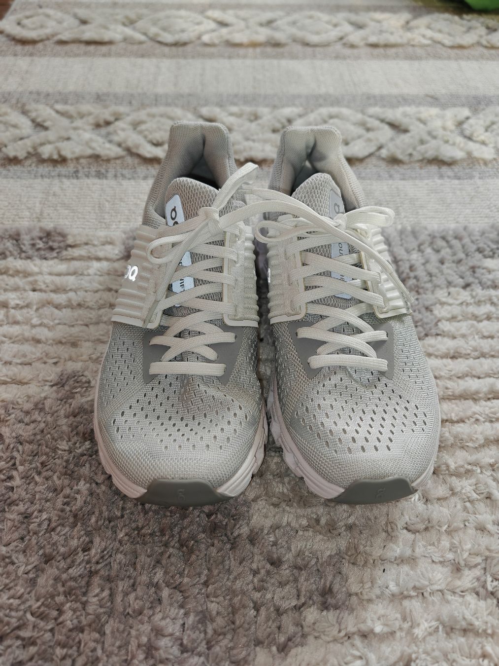 On Damenschuhe: On Cloudswift Schuhe Gr. 38.5 – Gebraucht aus Windlach von ramona_l