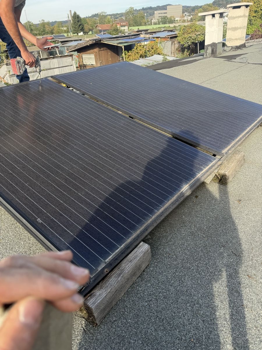 Dispositivi a energia solare: Solar set  – Usato da Wikon venduto da dio_7jvr