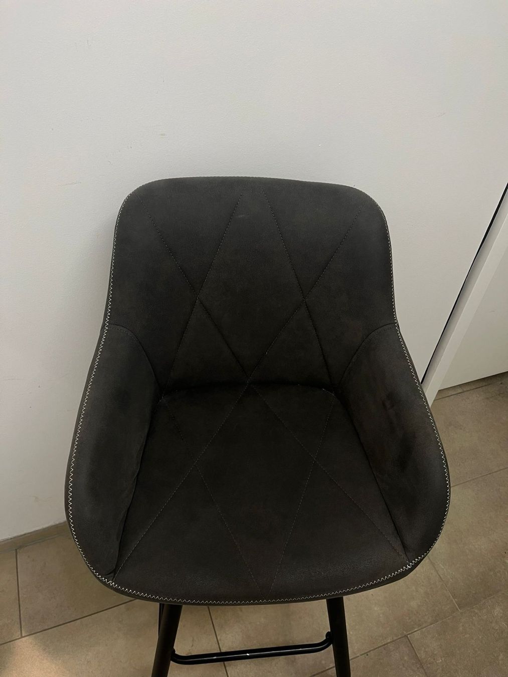Chaises hautes: Barstühle – D'occasion à Zürich par Vergani_Loewenplatz 4