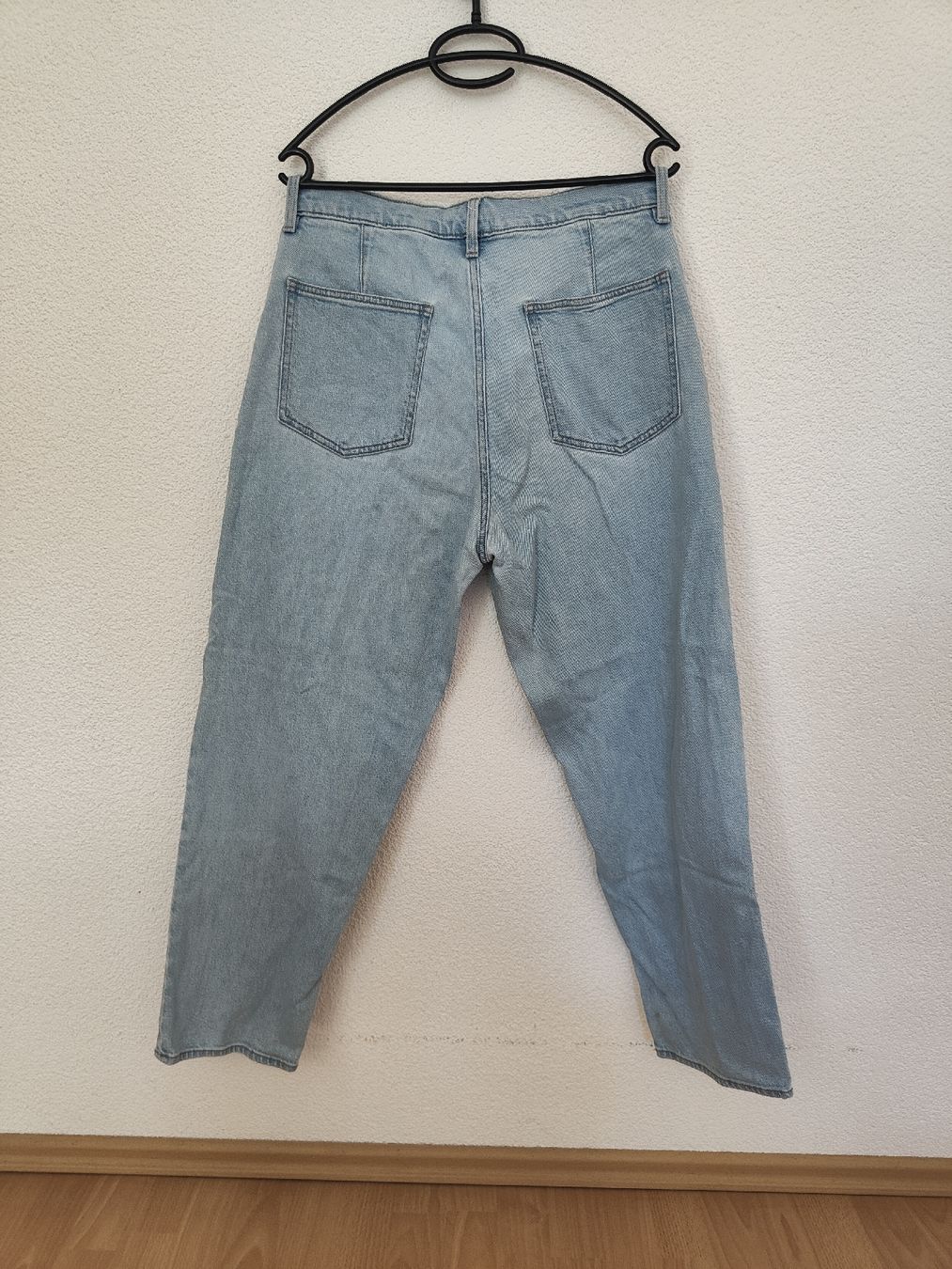 Jeans: Jeans hellblau Denim Hose gebraucht – Usato da Niederscherli venduto da lavan1996 1
