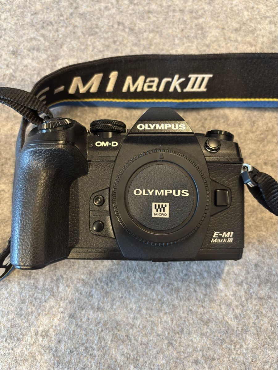 Olympus Fotocamera: Olympus E-M1 Mark III – Usato da Zürich venduto da DoSch3