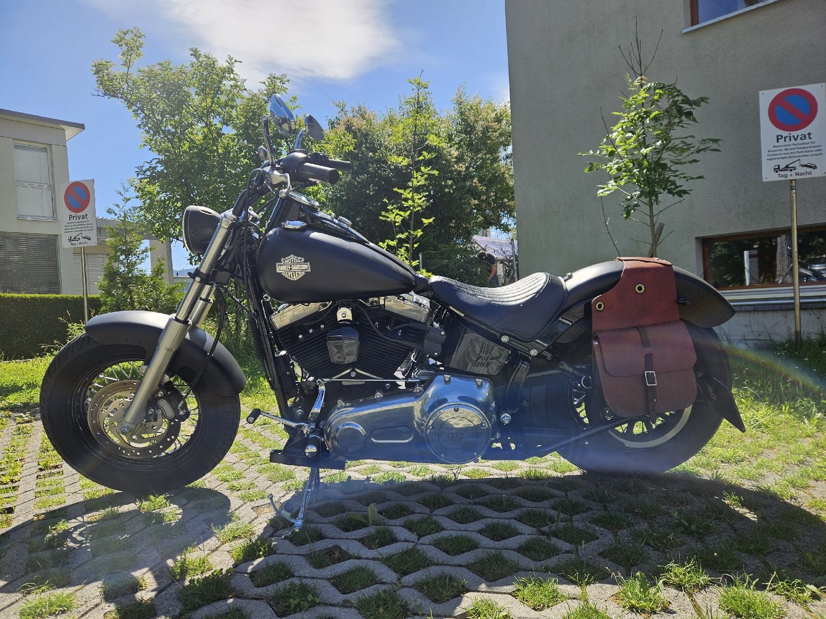Harley-Davidson Autres: Harley Davidson Softail Slim – D'occasion à St. Gallen par Yelrah_1700