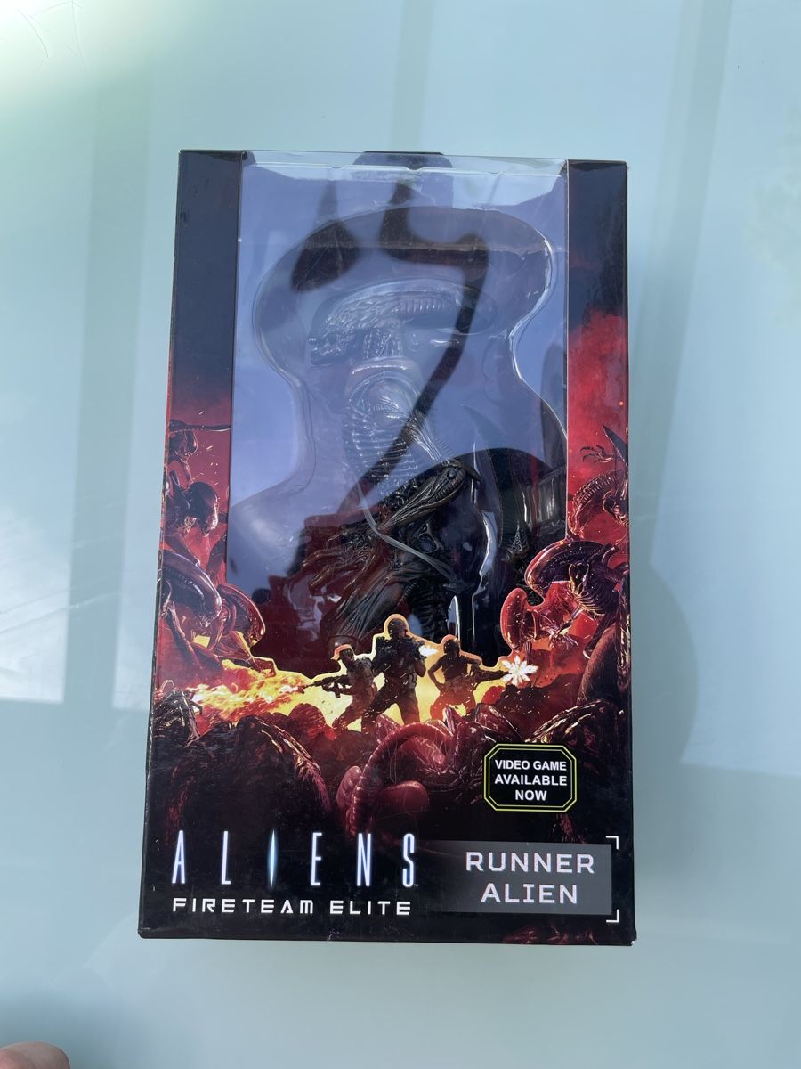 Figuren: Figurine Neca alien runner  – Neu und originalverpackt aus Les Brenets von serialdrink