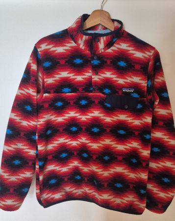 Patagonia Synchilla Fleece mit Aztekenmuster, Größe S, Damen