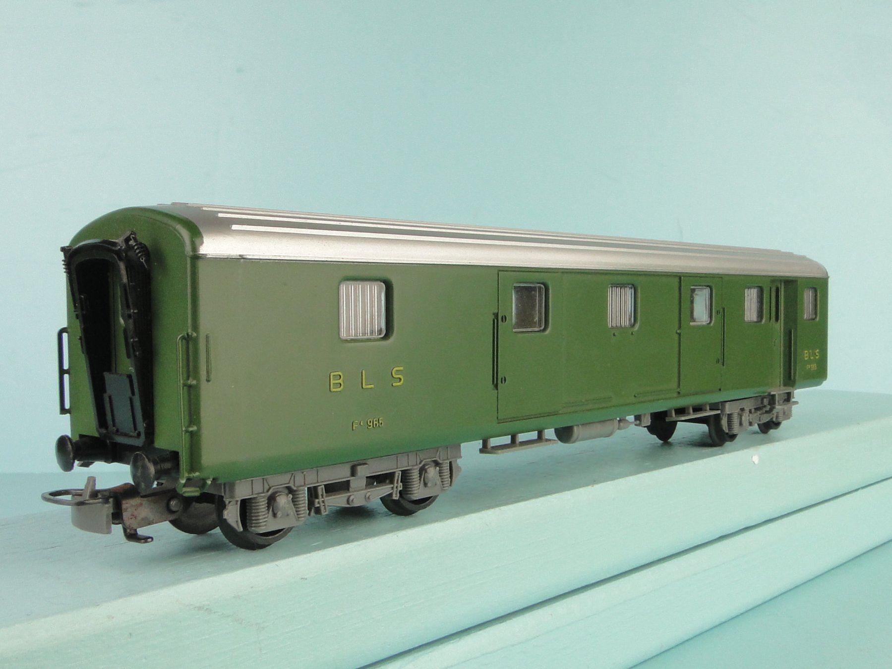 Kleinbahn Modellini di ferrovie: Kleinbahn 382 BLS Gepäckwagen – Usato da Bülach venduto da cann11
