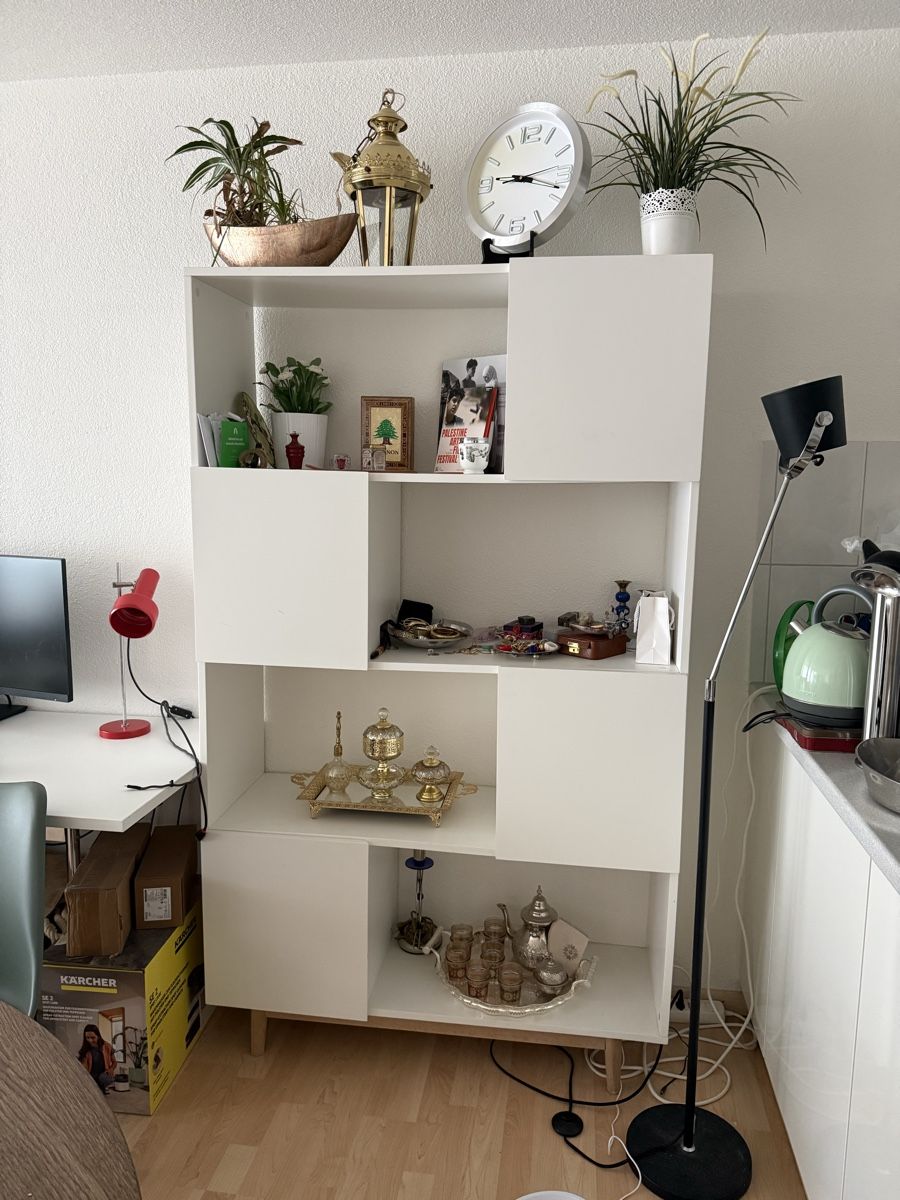 Scaffali: Regal weiss Holzbeine gebraucht – Usato da Zürich venduto da ayadiab